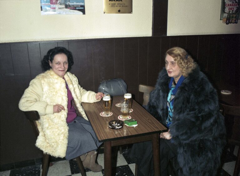 In een Luiks café